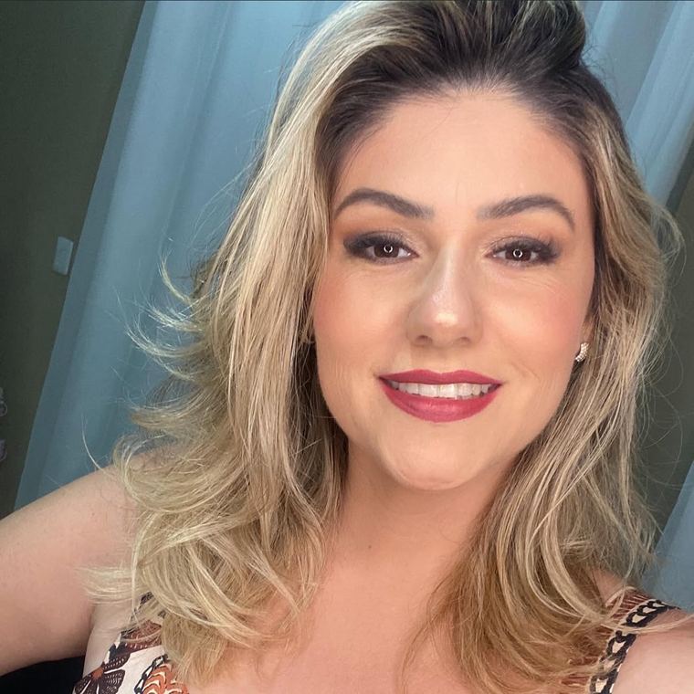 Simone Rezende